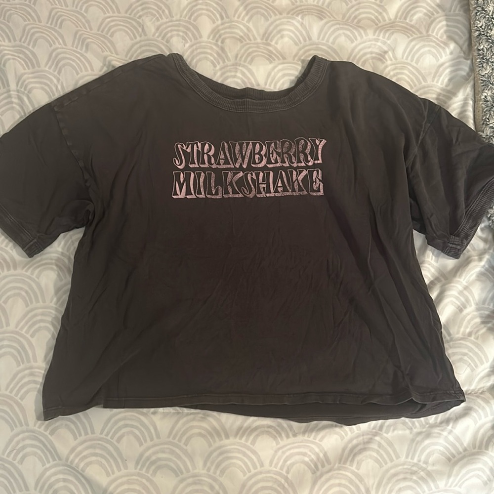 Strawberry Milkshake semi crop top